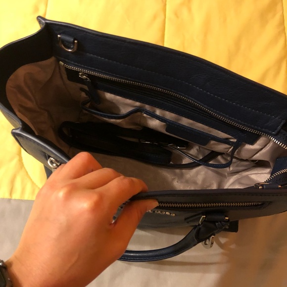 Michael Kors purse - Picture 2 of 2